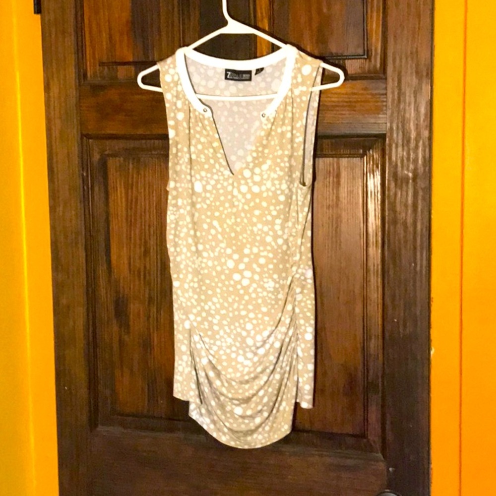 Women’s blouse size small